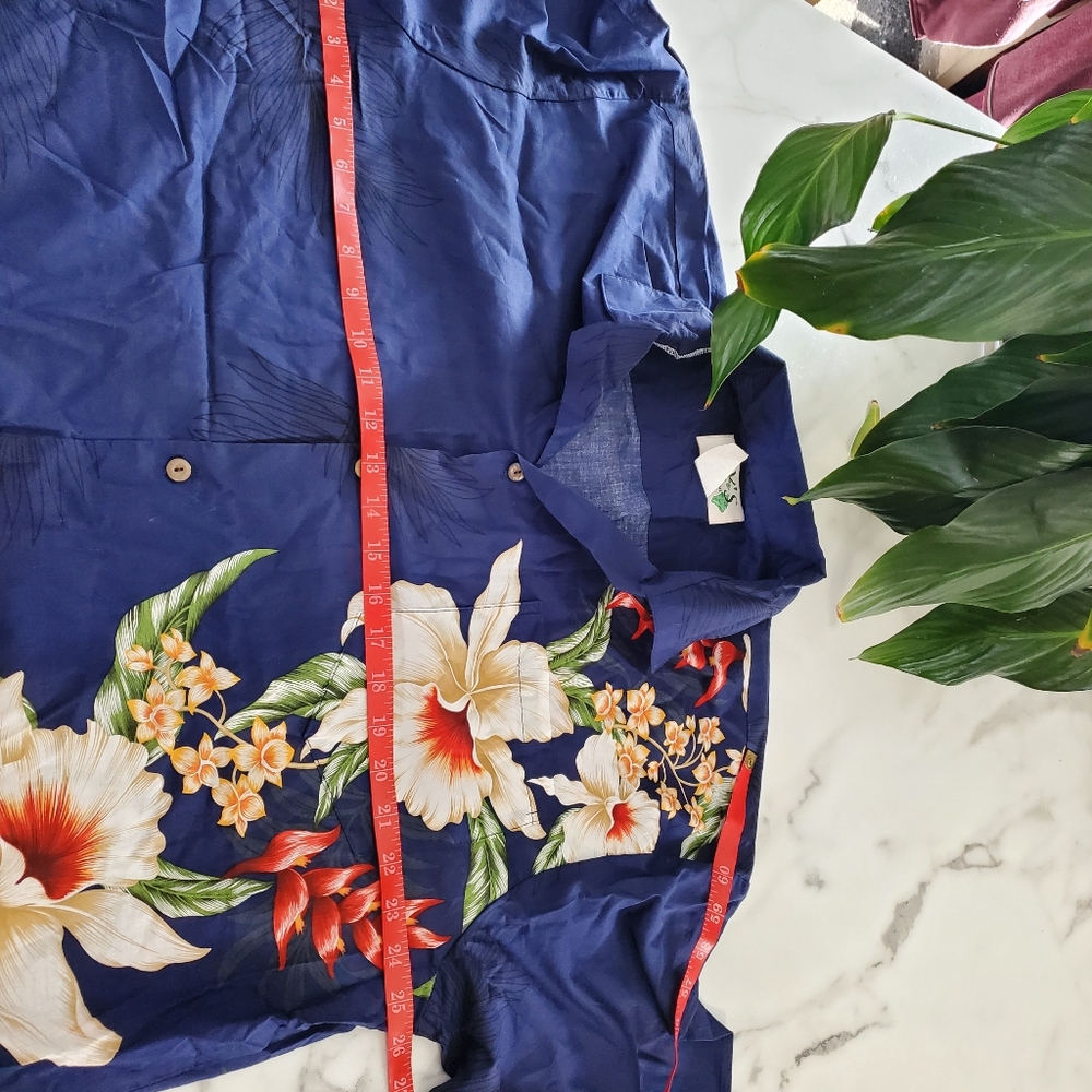 Men's Orchids Heliconia Hawaiian Shirt Side Border - Picture 7 of 10